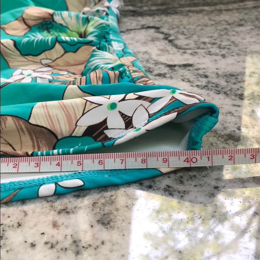 Tankini - Picture 5 of 8